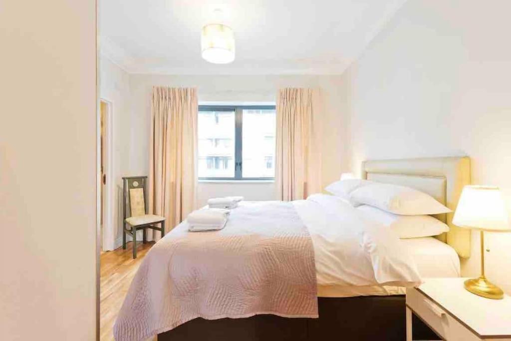 Luxury Two Bedroom Apt In Dublin Exterior photo